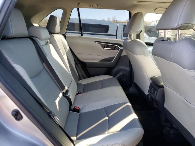 Photo 11 from auction – 2021 TOYOTA RAV4 XLE P with VIN JTMB6RFVXMD013318