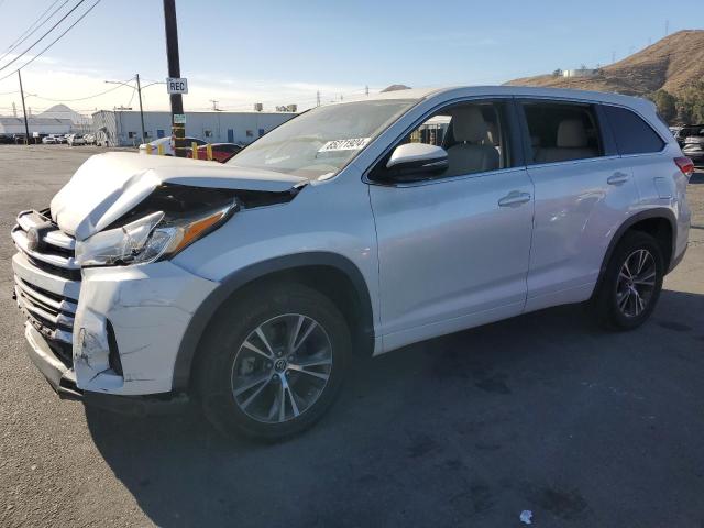 TOYOTA HIGHLANDER 2018 with VIN 5TDZARFH9JS035771 - Photo from auction