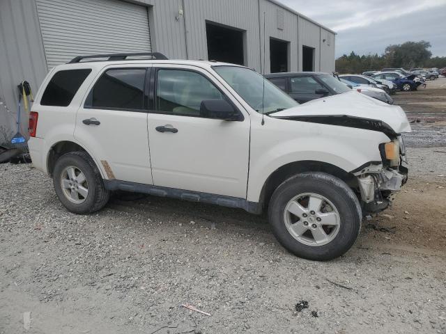 Photo 4 from auction – 2010 FORD ESCAPE XLT with VIN 1FMCU0DG7AKD34259