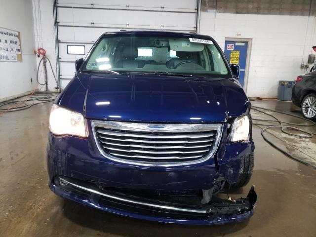 Photo 5 from auction – 2016 CHRYSLER TOWN & COU with VIN 2C4RC1BG4GR269567