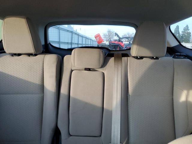 Photo 10 from auction – 2017 FORD ESCAPE SE with VIN 1FMCU9GD5HUC27232