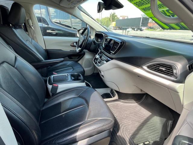 Photo 5 from auction – 2018 CHRYSLER PACIFICA T with VIN 2C4RC1EGXJR106344