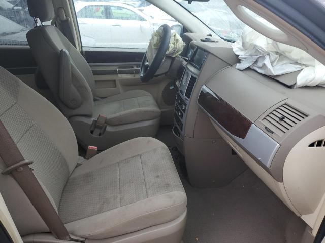 Photo 7 from auction – 2010 CHRYSLER TOWN & COU with VIN 2A4RR5D1XAR400842