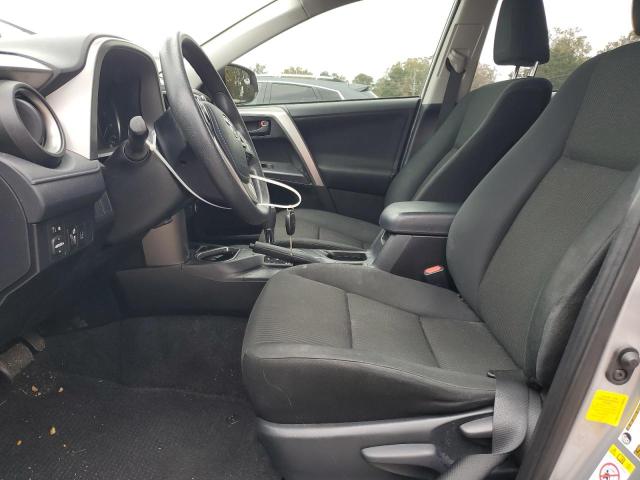 Photo 7 from auction – 2018 TOYOTA RAV4 LE with VIN JTMZFREV2JJ199093