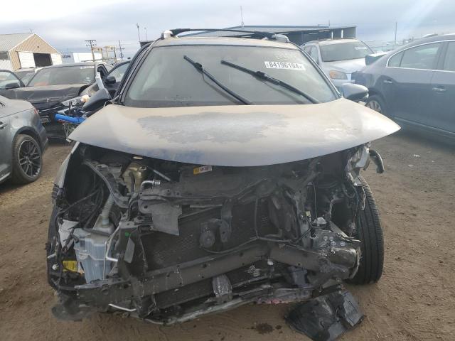 Photo 5 from auction – 2017 TOYOTA RAV4 XLE with VIN JTMRFREV4HJ108075