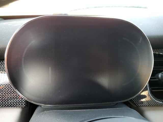 Photo 9 from auction – 2023 MINI COOPER S with VIN WMW43DL08P3P98331
