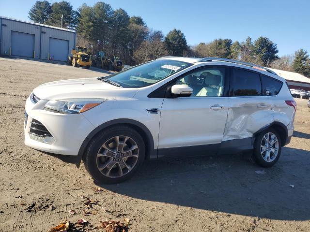 FORD ESCAPE TIT 2015 مع رقم تعريف المركبة 1FMCU9J99FUB45019 - صورة من المزاد
