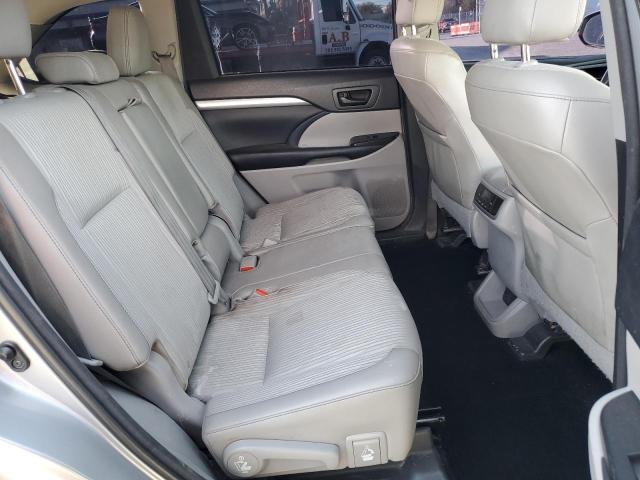 Photo 11 from auction – 2016 TOYOTA HIGHLANDER with VIN 5TDZKRFH4GS140756