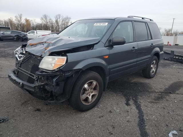 HONDA PILOT EX 2006 with VIN 2HKYF18596H558657 - Photo from auction