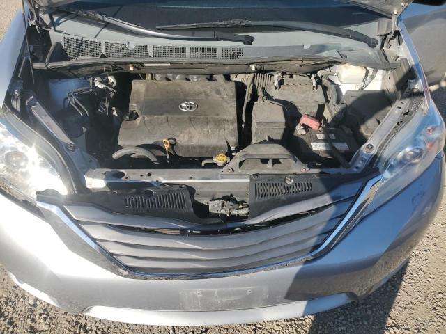 Photo 12 from auction – 2011 TOYOTA SIENNA XLE with VIN 5TDYK3DC9BS009461