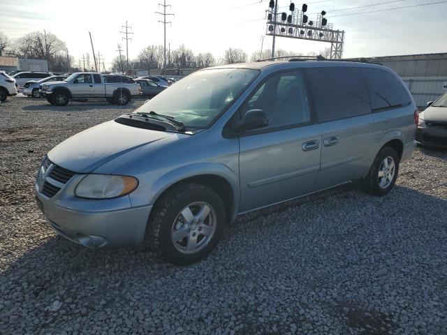 DODGE GRAND CARA 2005 with VIN 2D4GP44L35R324212 - Photo from auction
