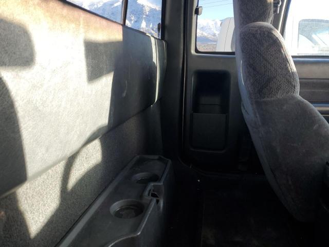 Photo 10 from auction – 1998 GMC SONOMA with VIN 1GTCT19W8W8532706
