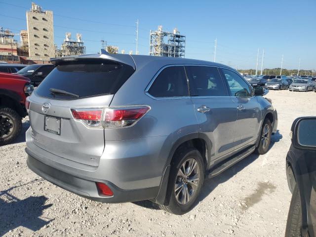 Photo 3 from auction – 2016 TOYOTA HIGHLANDER with VIN 5TDZKRFH2GS173657
