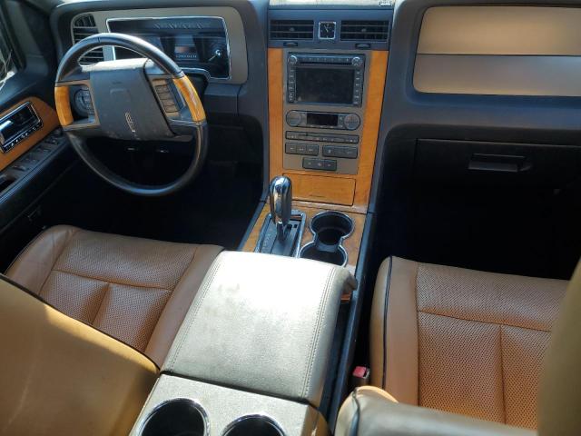 Photo 8 from auction – 2012 LINCOLN NAVIGATOR with VIN 5LMJJ2J56CEL05056