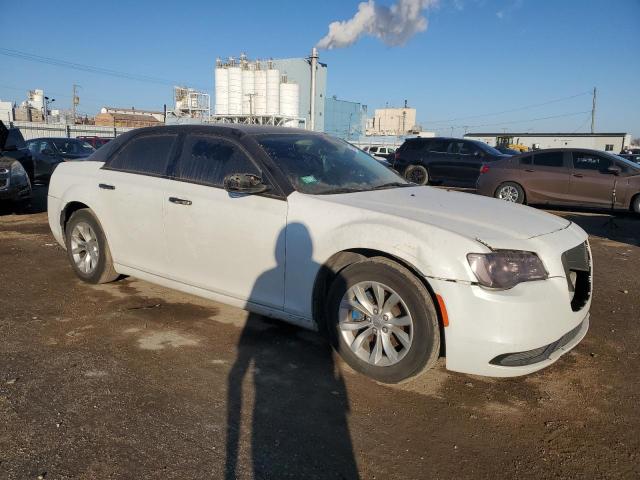 Photo 4 from auction – 2015 CHRYSLER 300 LIMITE with VIN 2C3CCAAG4FH749589