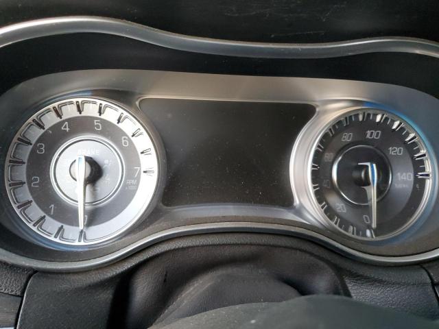 Photo 9 from auction – 2018 CHRYSLER 300 TOURIN with VIN 2C3CCARG8JH302423