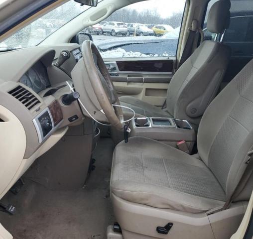 Photo 7 from auction – 2010 CHRYSLER TOWN & COU with VIN 2A4RR5D16AR381108