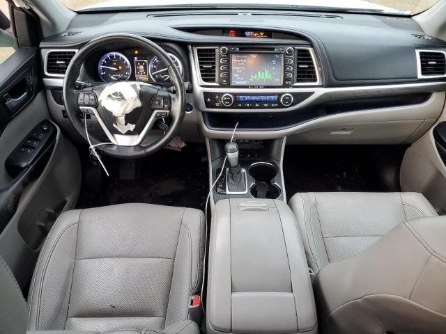 Photo 8 from auction – 2017 TOYOTA HIGHLANDER with VIN 5TDDZRFH5HS431208