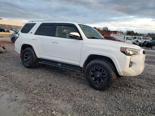 Photo 4 from auction – 2018 TOYOTA 4RUNNER SR with VIN JTEBU5JR6J5534305