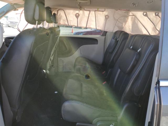 Photo 11 from auction – 2016 CHRYSLER TOWN & COU with VIN 2C4RC1BG9GR286719