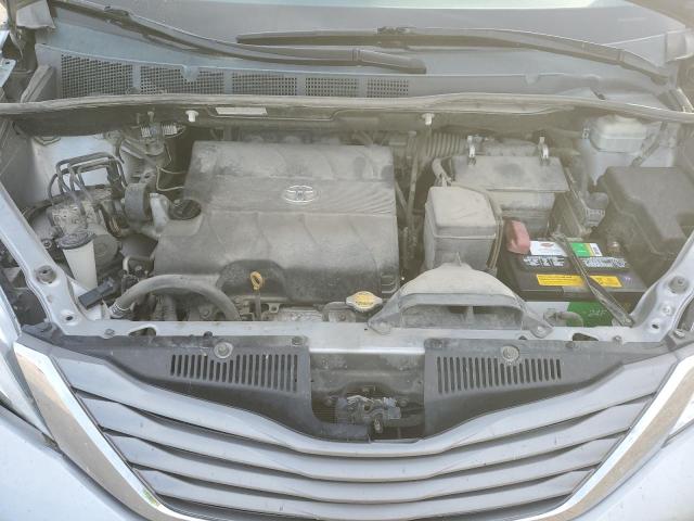 Photo 12 from auction – 2011 TOYOTA SIENNA XLE with VIN 5TDYK3DC9BS169873