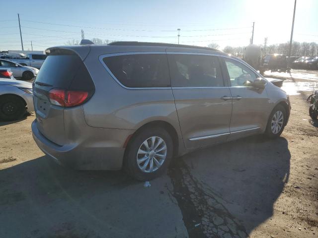 Photo 3 from auction – 2017 CHRYSLER PACIFICA T with VIN 2C4RC1BG5HR752258