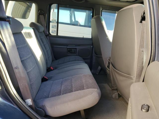 Photo 11 from auction – 2000 FORD EXPLORER X with VIN 1FMZU83P3YZC34932