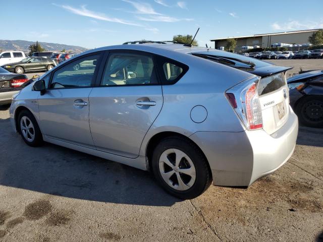 Photo 2 from auction – 2013 TOYOTA PRIUS with VIN JTDKN3DU6D5667141