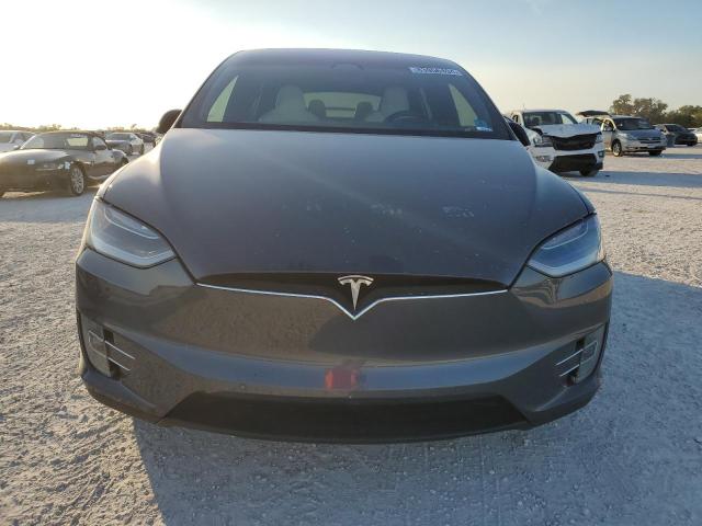 Photo 5 from auction – 2017 TESLA MODEL X with VIN 5YJXCBE22HF049774