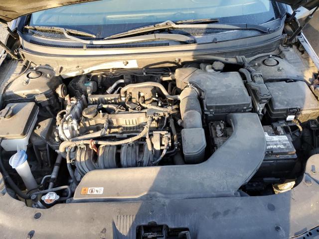 Photo 11 from auction – 2017 HYUNDAI SONATA SE with VIN 5NPE24AF6HH464273