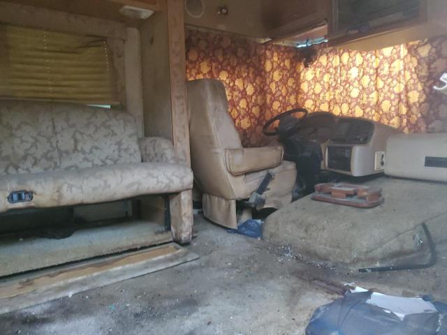 Photo 8 from auction – 2002 FORV MOTORHOME with VIN 1FCNF53S520A03283