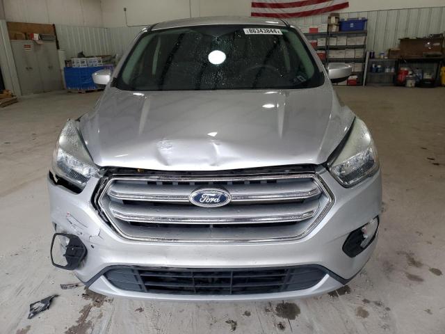 Photo 5 from auction – 2017 FORD ESCAPE SE with VIN 1FMCU9GD9HUD07312