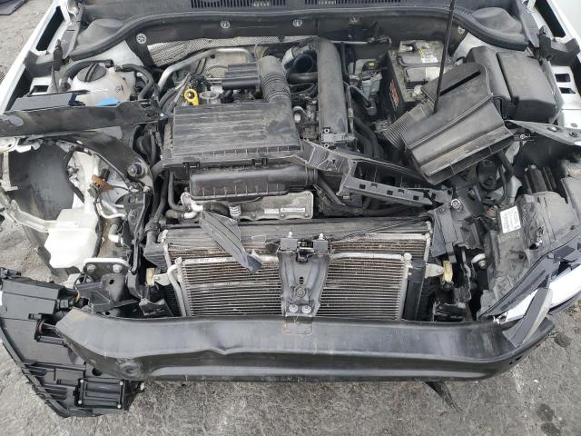 Photo 11 from auction – 2017 VOLKSWAGEN JETTA S with VIN 3VW2B7AJ8HM333698
