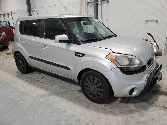 Photo 4 from auction – 2013 KIA SOUL with VIN KNDJT2A58D7560914