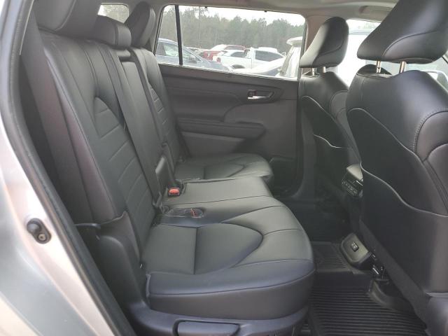 Photo 11 from auction – 2022 TOYOTA HIGHLANDER with VIN 5TDGZRAH5NS099366