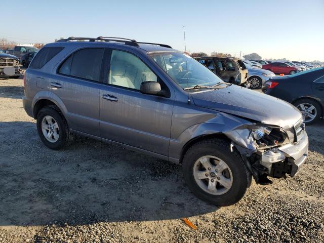 Photo 4 from auction – 2004 KIA SORENTO EX with VIN KNDJD733345310787