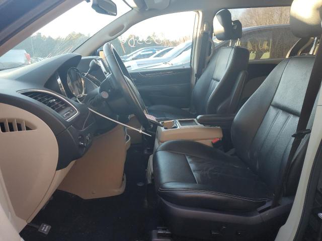 Photo 7 from auction – 2016 CHRYSLER TOWN & COU with VIN 2C4RC1BG2GR110594