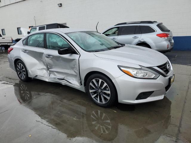 Photo 4 from auction – 2017 NISSAN ALTIMA 2.5 with VIN 1N4AL3AP3HC284538