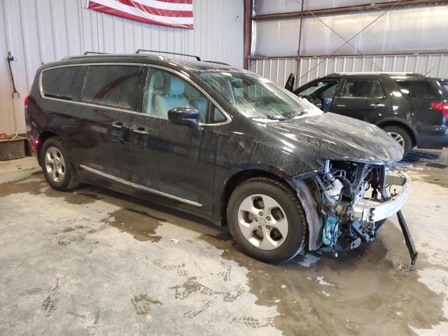 Photo 4 from auction – 2017 CHRYSLER PACIFICA T with VIN 2C4RC1EG8HR652862