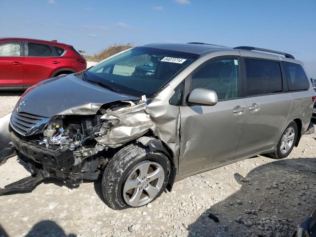 Photo 1 from auction – 2017 TOYOTA SIENNA LE with VIN 5TDKZ3DC4HS850632