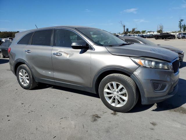 Photo 4 from auction – 2016 KIA SORENTO LX with VIN 5XYPG4A33GG093448