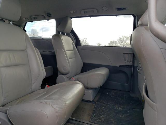 Photo 11 from auction – 2017 TOYOTA SIENNA XLE with VIN 5TDDZ3DC5HS161823