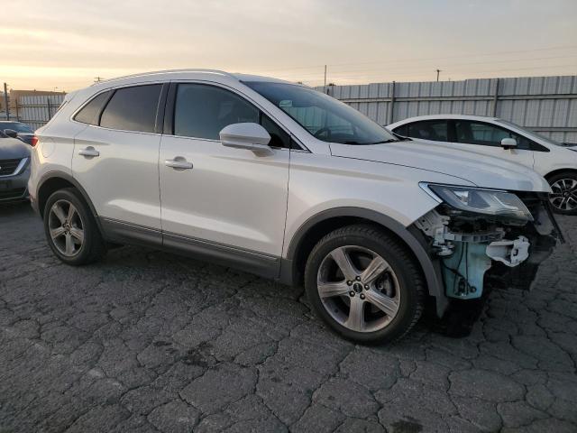 Photo 4 from auction – 2016 LINCOLN MKC PREMIE with VIN 5LMCJ1C92GUJ04673