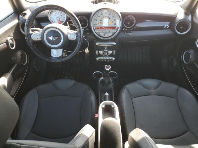 Photo 8 from auction – 2009 MINI COOPER CLU with VIN WMWMM93509TF99480