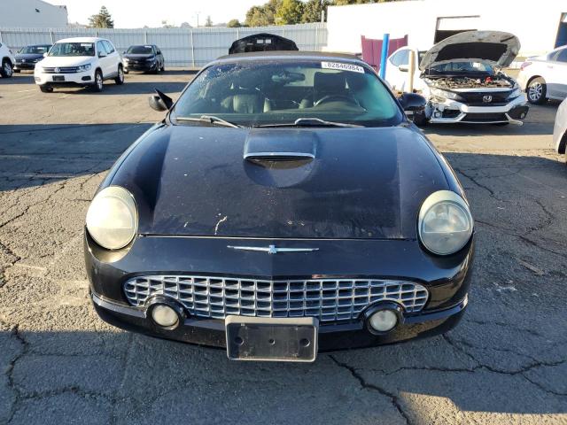 Photo 5 from auction – 2003 FORD THUNDERBIR with VIN 1FAHP60A83Y104631