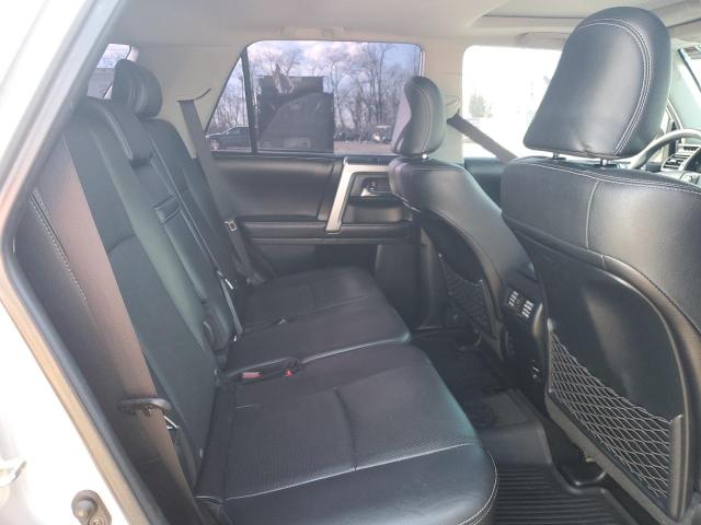 Photo 11 from auction – 2017 TOYOTA 4RUNNER SR with VIN JTEZU5JR3H5157571