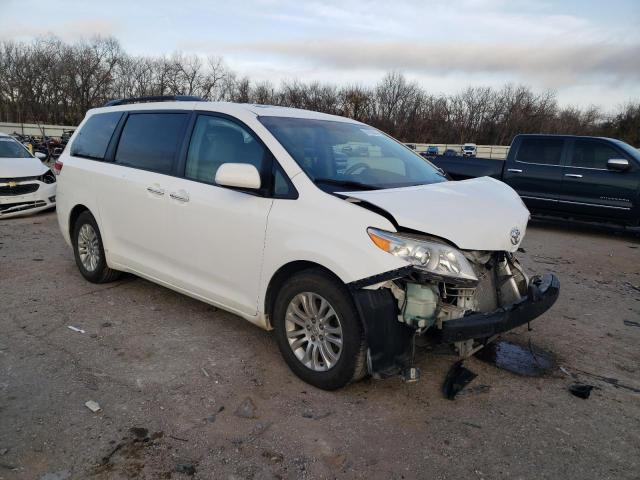Photo 4 from auction – 2011 TOYOTA SIENNA XLE with VIN 5TDYK3DC4BS027804