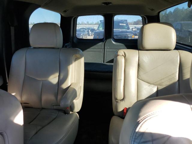Photo 10 from auction – 2002 CHEVROLET SUBURBAN C with VIN 1GNEC16Z02J287885