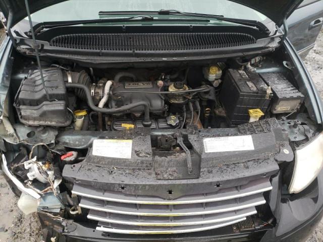 Photo 12 from auction – 2005 CHRYSLER TOWN & COU with VIN 2C4GP54L55R465673