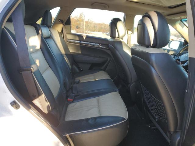 Photo 11 from auction – 2011 KIA SORENTO EX with VIN 5XYKU4A25BG036817
